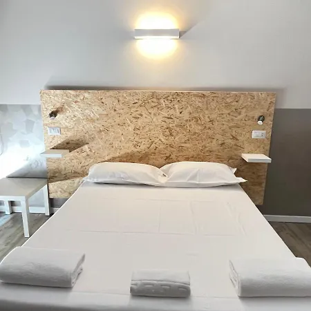 Automatic Self Check-in Guest house